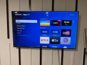 2-bedroom suite close to Amenities and Airport