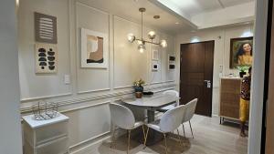 One Bedroom Premier at Eastwood Global Plaza Luxury Residences