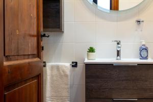 Romantico appartamento a 10 minuti a piedi Ponte Vecchio e 5 minuti da Palazzo Pitti , ideale per coppie e famiglie, in area UNESCO