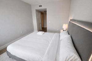 Spacious 2 Bedroom 2 Bathroom In Gated Community