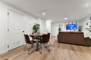 2-bedroom suite close to Amenities and Airport