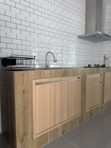 Glasshouse 4 - 2 bed house close to Chaloklum beach