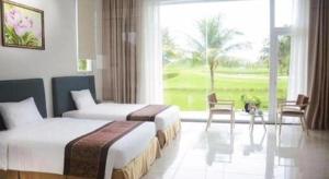 Diamond Bay Golf and Villas