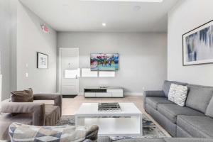 7740 Sandy Ridge Dr Unit 3-214