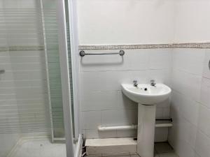 Ensuite Family Room in Dudley