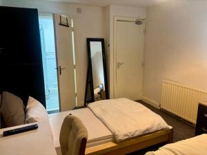 Ensuite Family Room in Dudley