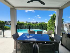 Waterfront Oasis Retreat in Hope Island