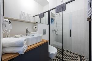 Włochy Apt - Parking, Lake and Park View - by Rentujemy