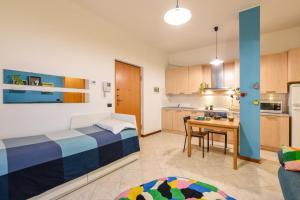 Appartamenti con piccolo patio in zona strategica