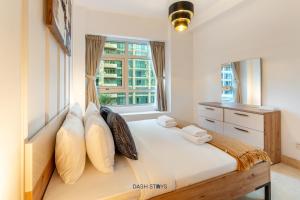 Lux 2BR in Dubai Marina Walk to Beach & Metro
