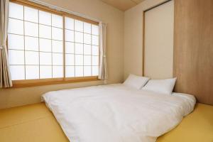 M302 Hibiya Line Sannotsu Station 5 min by foot! First line direct to Ueno, Akihabara, Tsukiji Market, Ginza!Close to Asakusa Temple!!