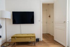 Elegant appartement avec ascenseur proche Tour Eiffel