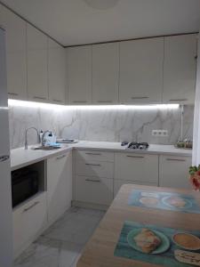 Апартаменты однокомнатная квартира возле трц Днепроплаза