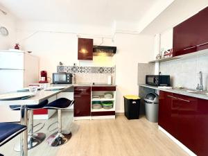 Aux Deux Ferries - Calais North