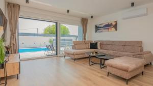 Villa Kristina - Makarska by Villas Guide