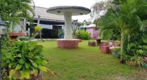 OYO 75352 Hotel Family House And Resort Phetchaburi