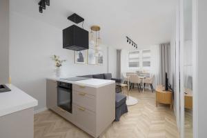 Cosy Apartment in the Centre Remote Work by Noclegi Renters