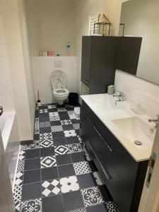 The Provençal orchid