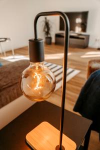 StaySimplyHaven - Modernes City-Apartment, King-Size Bett, 55 Smart-TV, Self Check-In