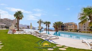 Sunset Cliffs Twilight Residence