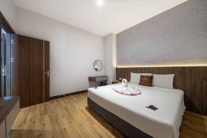 Cat Ba An Bloom Hotel - Managed by DG Sol Hospitality - Viet Hoa Building