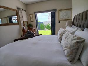 White Feather Guest Rooms and Boutique Spa