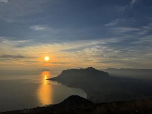 Antony Mondello Guest House, appartamento a 1 minuto a piedi dalla spiaggia di Mondello