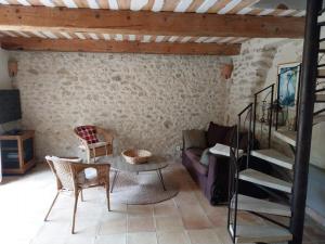 Independent Wing Of A Farmhouse In The Luberon