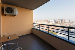 GuestHost - Modern Apartment Milano Pirelli