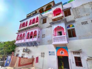 Hotel Paramount Palace