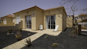 Private Terrace Home with Parking & Pool