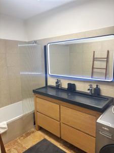 Le Ciel de Fabron Piscine et Tennis