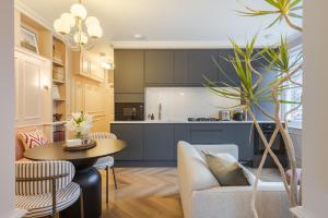 Veeve - Little Haven