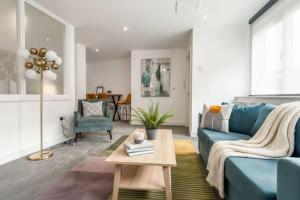 Modern Studio Apartment in Central Rotherham