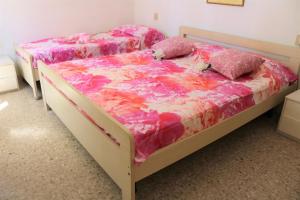 Spacious apartment near the beach