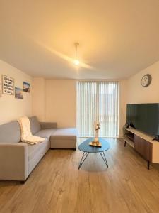 Modern 2bed Apartment in Birmingham City Centre 2 mins from Train Station with Free Parking and WiFi