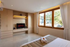 Luxury 3BR Canggu | Billiards | Outdoor Cinema