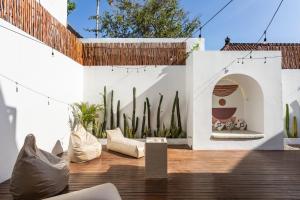 Luxury 3BR Canggu | Billiards | Outdoor Cinema