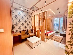 Vrindavan serenity hotel & suites