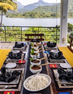 Glasshouse Victoria - next to award winning golf course