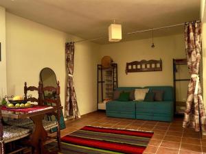 Villa Constantina, Garden and View