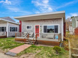 Spinneys Guesthouse & Beach Cottages