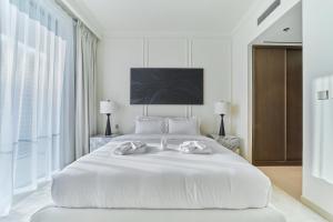 Luxury 3BR Marina View at Palace Beach Residence