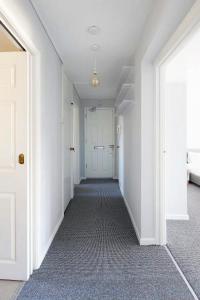 A spacious 2-bed flat in Brighton by the sea!