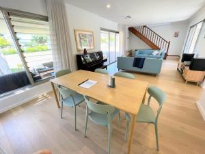Cottesloe Coastal Oasis - 100m from the beach