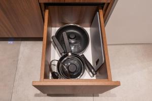 The parkside ground-floor apartment with street parking