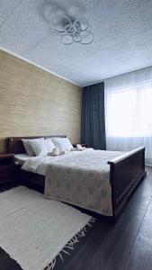 Quiet Corner family apartment