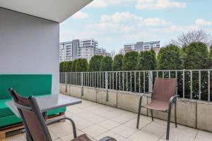 Pastel & Cozy Apartment with a Spacious Terrace in Gdansk by Noclegi Renters