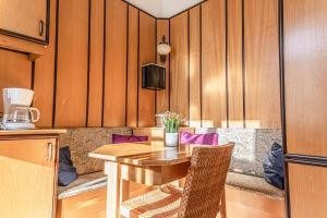 Cozy 4BR Shared Apt Ideal for Longstays, for 10P