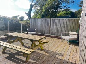 The lodge at Plumstone View